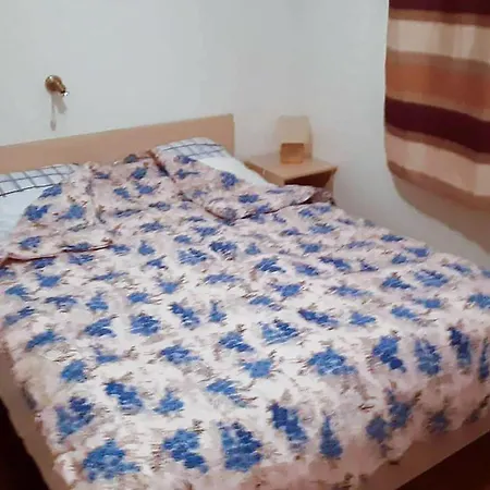 Appartement 2 Bedroom In Mrkopalj