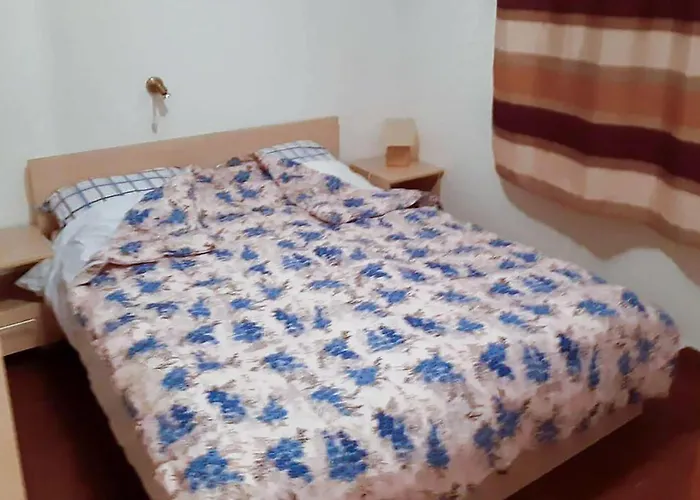 公寓 2 Bedroom Amazing In 马考巴尔贾
