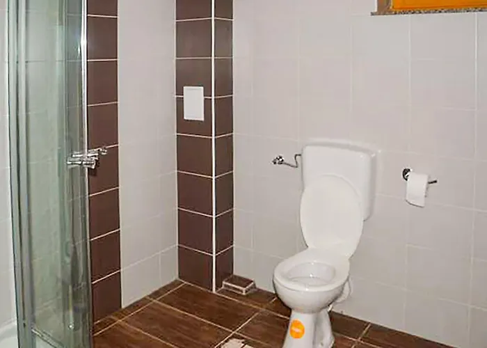 公寓 2 Bedroom Amazing In 马考巴尔贾